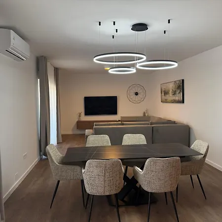 Daisy, Near Zadar With Private Heated Pool * Posedarje