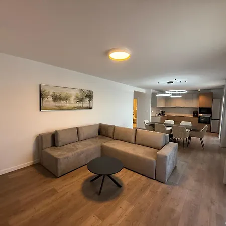 Daisy, Near Zadar With Private Heated Pool Posedarje