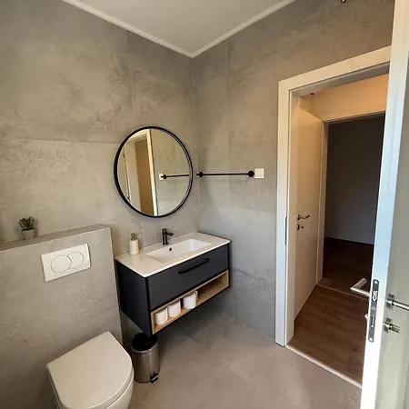 Daisy Willa Posedarje