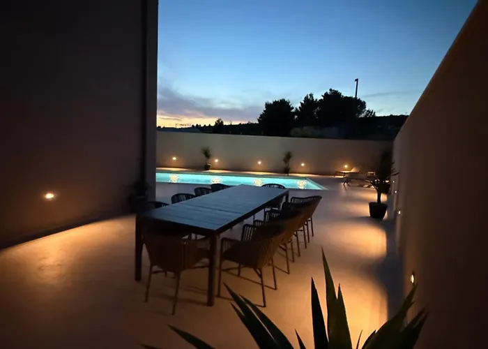 Daisy, Near Zadar With Private Heated Pool