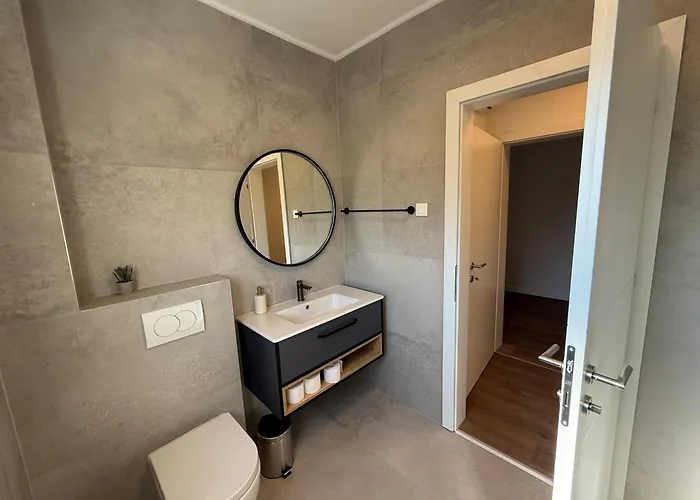 Daisy, Near Zadar With Private Heated Pool Vila Posedarje