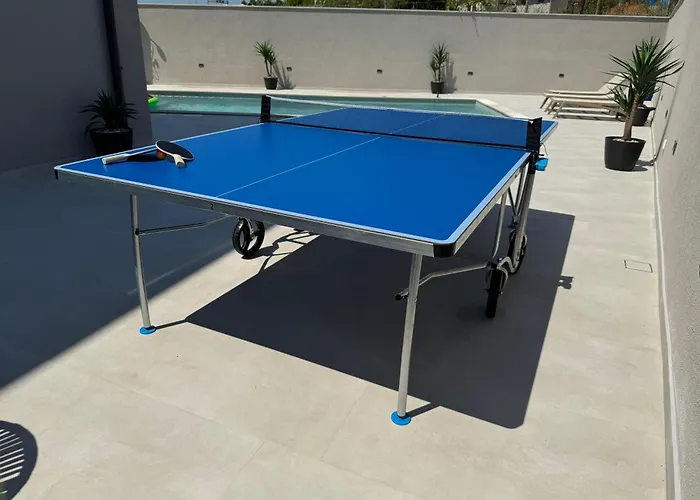 Daisy, Near Zadar With Private Heated Pool Posedarje